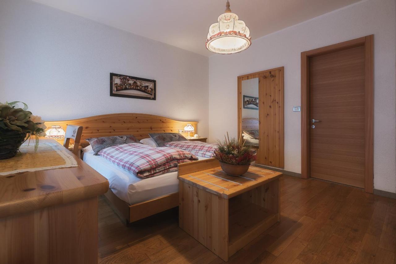 Dolomiti Hotel Cozzio Madonna di Campiglio Exterior photo